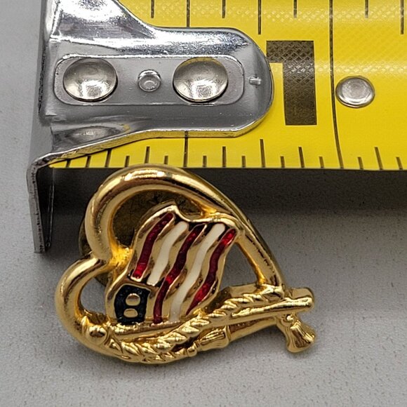 Heart Shaped US Flag Lapel Pin Brooch Tie Tack Avon - Picture 5 of 5